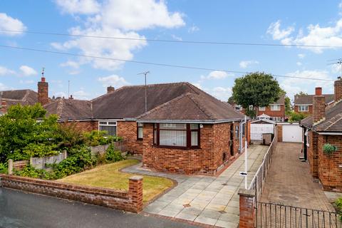 2 bed property, in Springfield Road, £230,000
