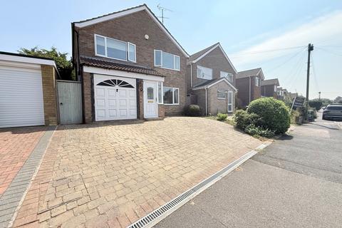 3 bed property, in Broughton Avenue, £450,000