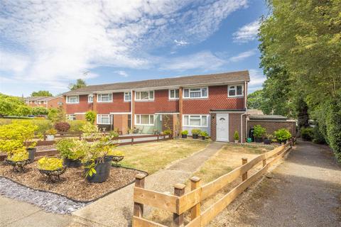 3 bed property, in Basford Way, £460,000