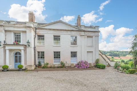 2 bed property, in Eardiston, £250,000