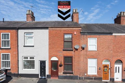 2 bed property, in Swan Street, £154,950