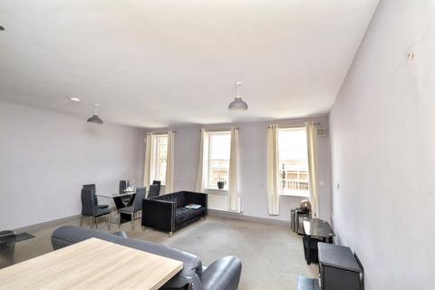 3 bed property, in Estuary Drive, £300,000