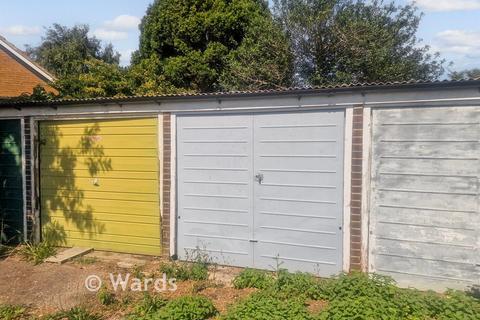 Studio, in Cliffsend Grove, £15,000