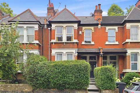 2 bed property, in Palace Gates Road, £565,000