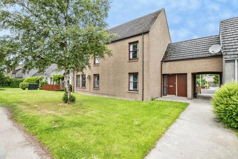 2 bed property, in South West High Street, £140,000