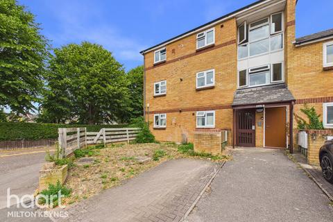 1 bed property, in Bridge Street, £170,000