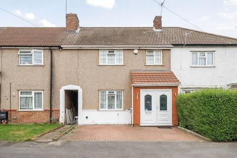3 bed property, in Beresford Avenue, £480,000