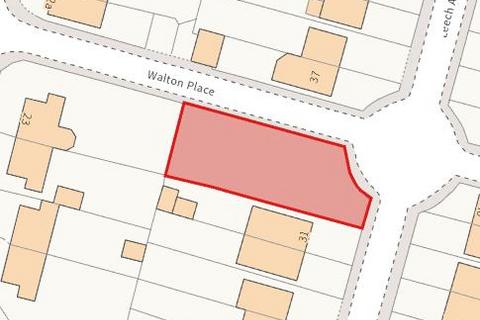 Land, in Leech Avenue, £20,000