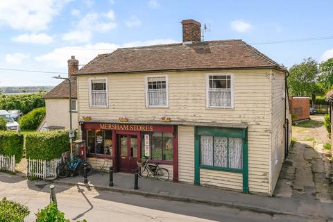 4 bed property, in The Street, £400,000