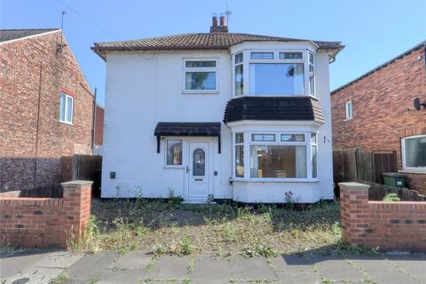 3 bed property, in St. Johns Grove, £159,950
