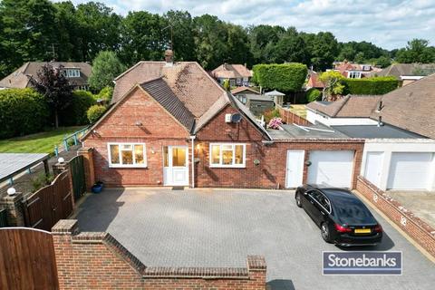 5 bed property, in Newfield Road, £850,000