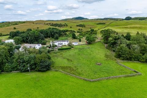6 bed property, in Airds Farm, £760,000