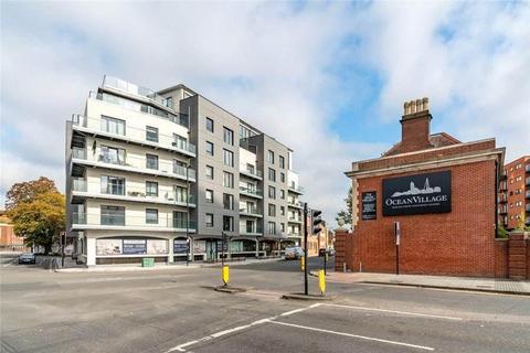 2 bed property, in Royal Crescent Road, £215,000