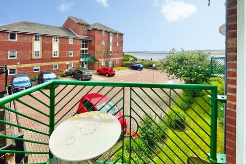 2 bed property, in Sovereign House Oxford Street, £175,000