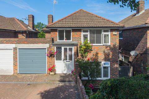 3 bed property, in Hangleton Road, £550,000