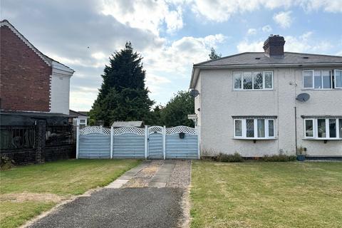 2 bed property, in Ellards Drive, £210,000