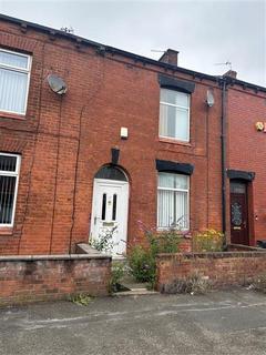 2 bed property, in Chestnut Street, £125,000