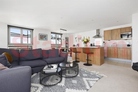 2 bed property, in Buckler Court, £585,000