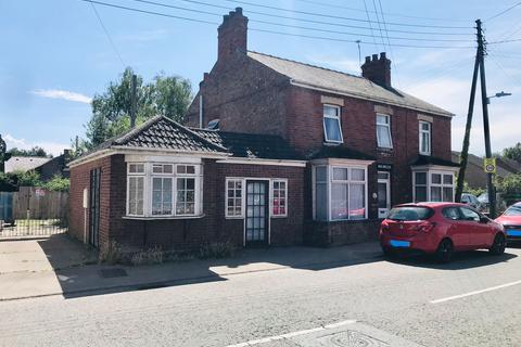5 bed property, in Knight Street, £235,000