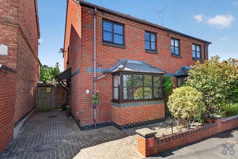 3 bed property, in Lime Street, £285,000