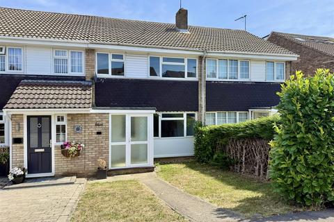 3 bed property, in Firecrest Road, £349,995