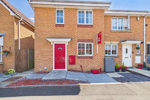 3 bed property, in Mount Pleasant Avenue, £160,000