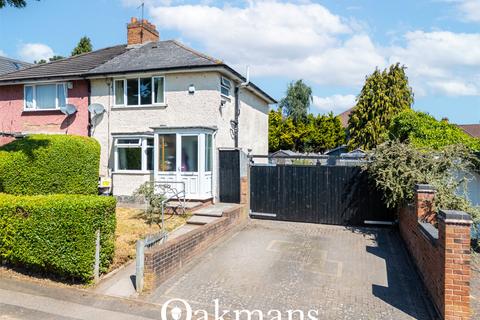 3 bed property, in Beauchamp Road, £275,000