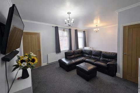 2 bed property, in Prince Consort Road, £70,000