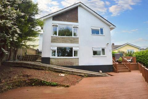 3 bed property, in Marlowe Close, £320,000