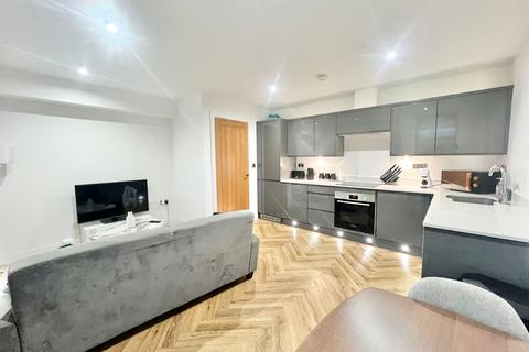 5 bed property, in Pound Lane, £15,000