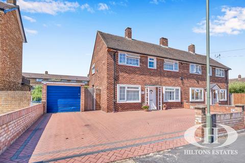 3 bed property, in Viscount Road, £550,000