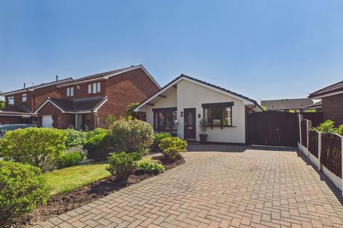3 bed property, in Avebury Close, £380,000