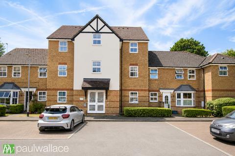 1 bed property, in Lee Close, £219,995