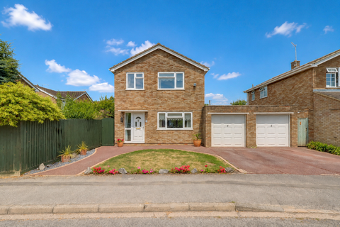 3 bed property, in Dorrells Road, £540,000