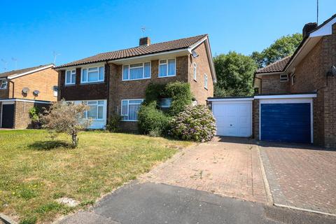 3 bed property, in Marlborough Drive, £475,000