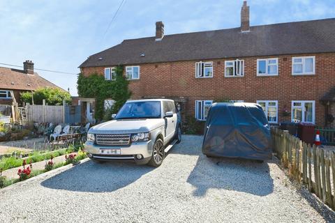2 bed property, in The Croft, £335,000