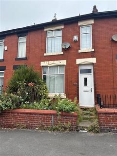 2 bed property, in Denton Lane, £125,000
