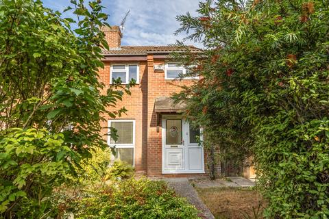 3 bed property, in Priestley Way, £320,000