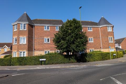 2 bed property, in Haigh Park, £105,000