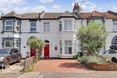 4 bed property, in Sunnyside Road, £575,000