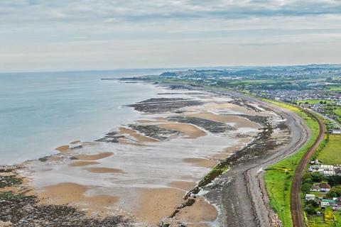 Land, in Beach Andrea, £3,000