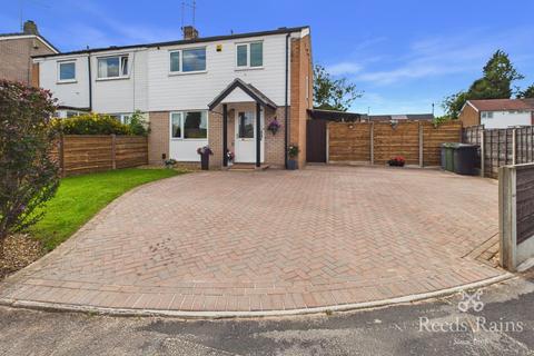3 bed property, in Kenilworth Road, £295,000
