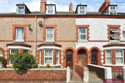 5 bed property, in Sisson Street, £150,000