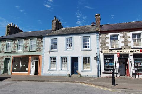 4 bed property, in 11, £125,000