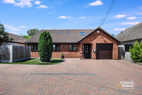 5 bed property, in Southminster Road, £750,000