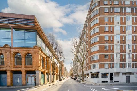 Studio, in Chelsea Cloisters, £250,000