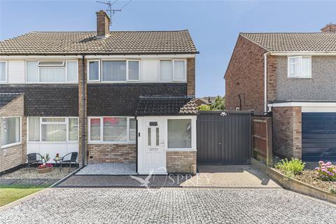 3 bed property, in Grange Drive, £240,000