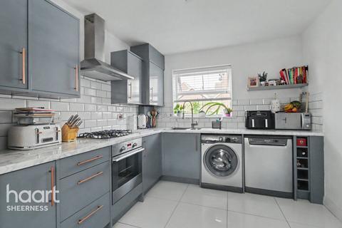 3 bed property, in Cliffhouse Avenue, £290,000
