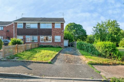 3 bed property, in Ontario Close, £200,000