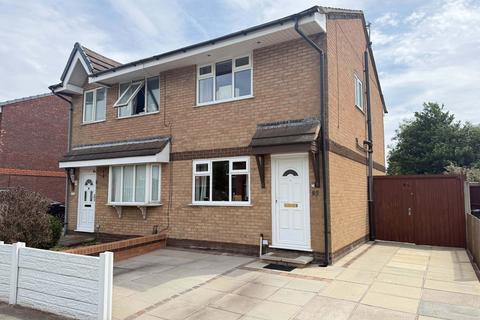 2 bed property, in Folkestone Road, £180,000